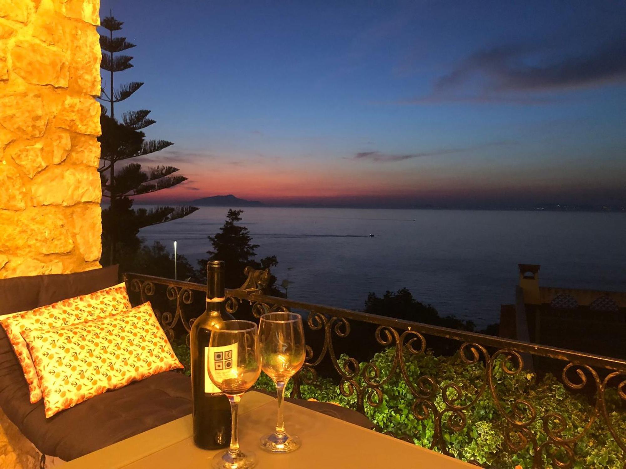 Bilocale Panoramico “Lo Sguardo” Apartment Massa Lubrense Ngoại thất bức ảnh